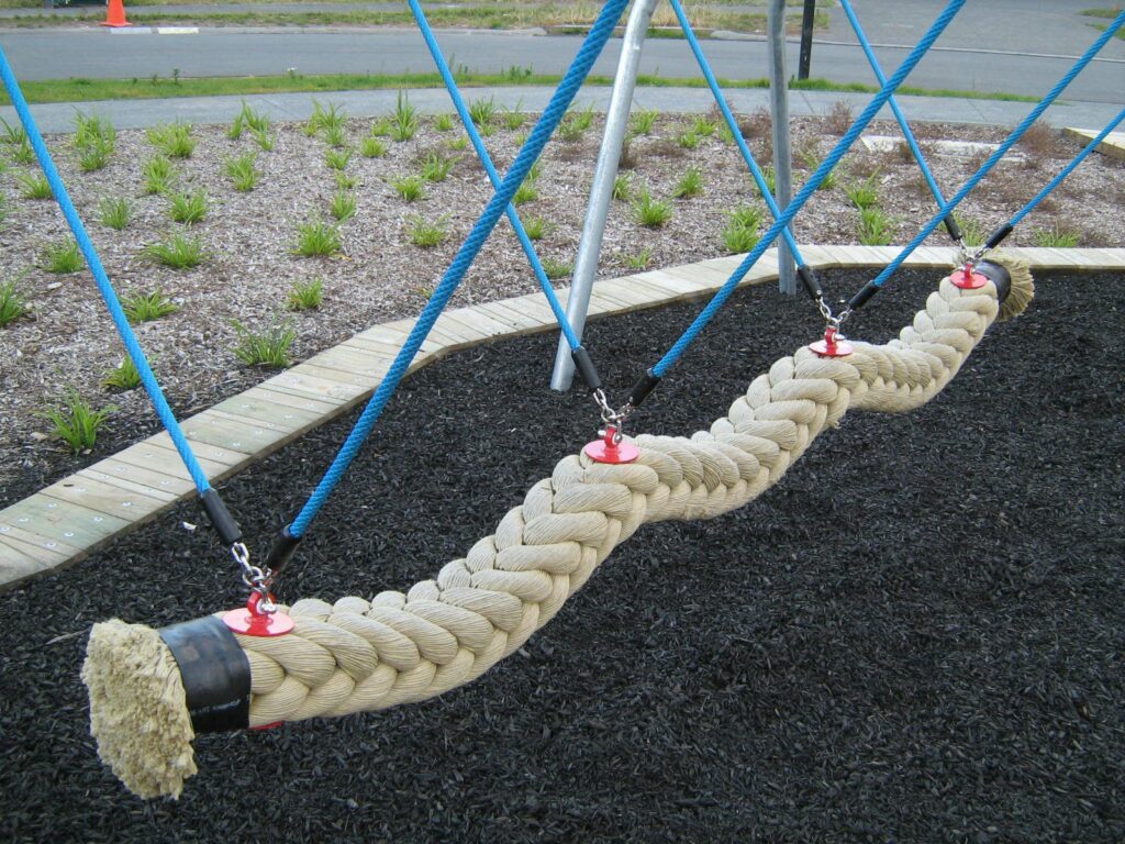 Viper-Snake-Swing-3