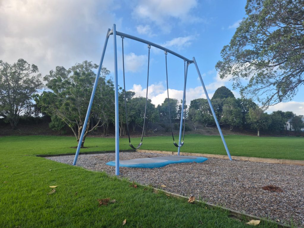 Playground Centre_Outdoor Super Mega Swing 1