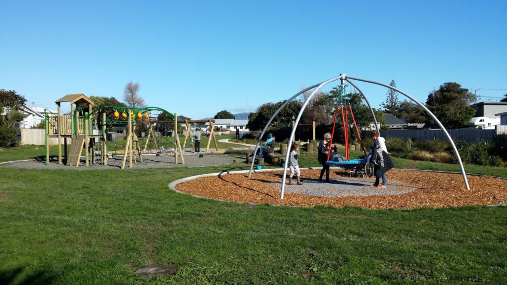 Bimbo-Swing-with-1200mm-basket-3