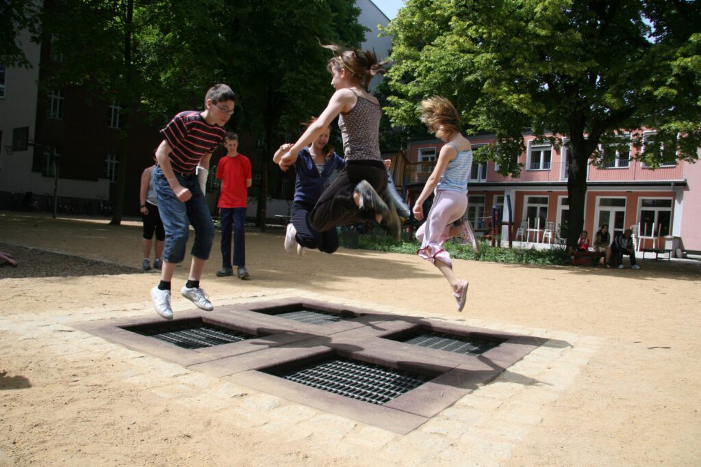 Trampoline-S-set-of-4-1-Large1