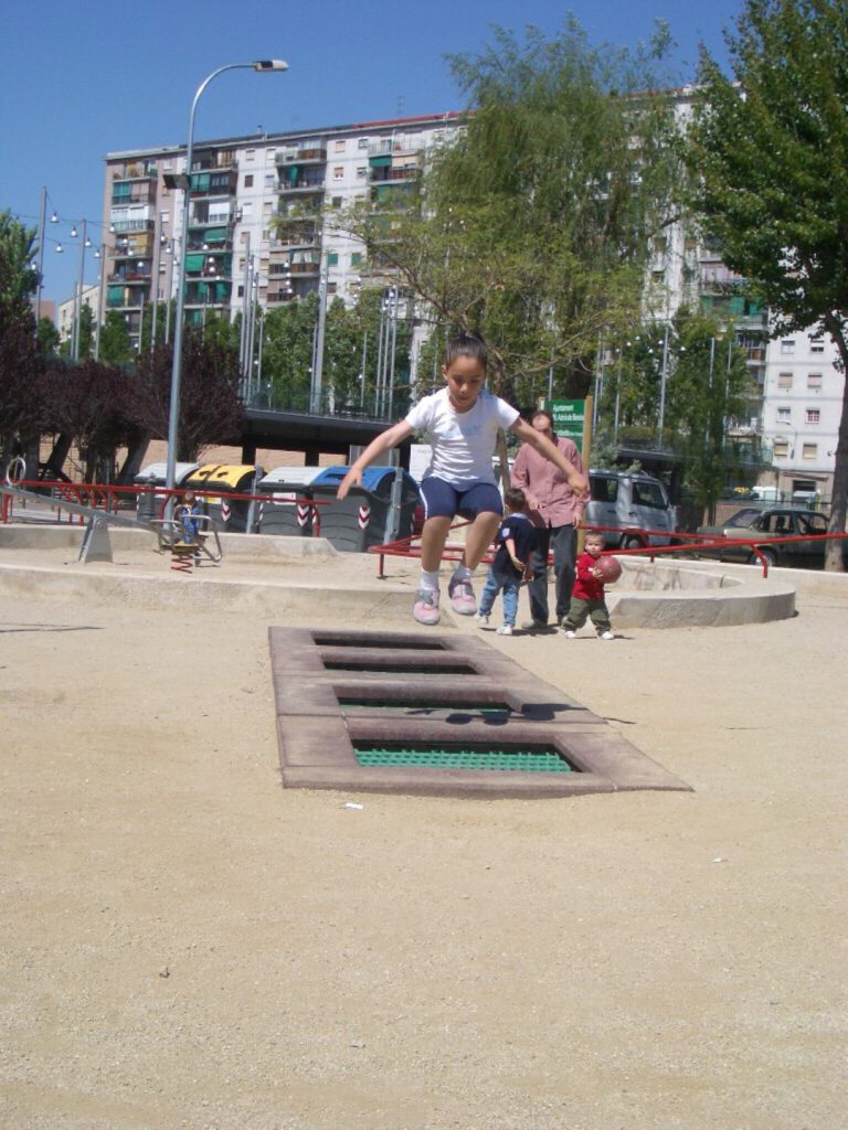 Trampoline-S-set-of-4-2-Large1