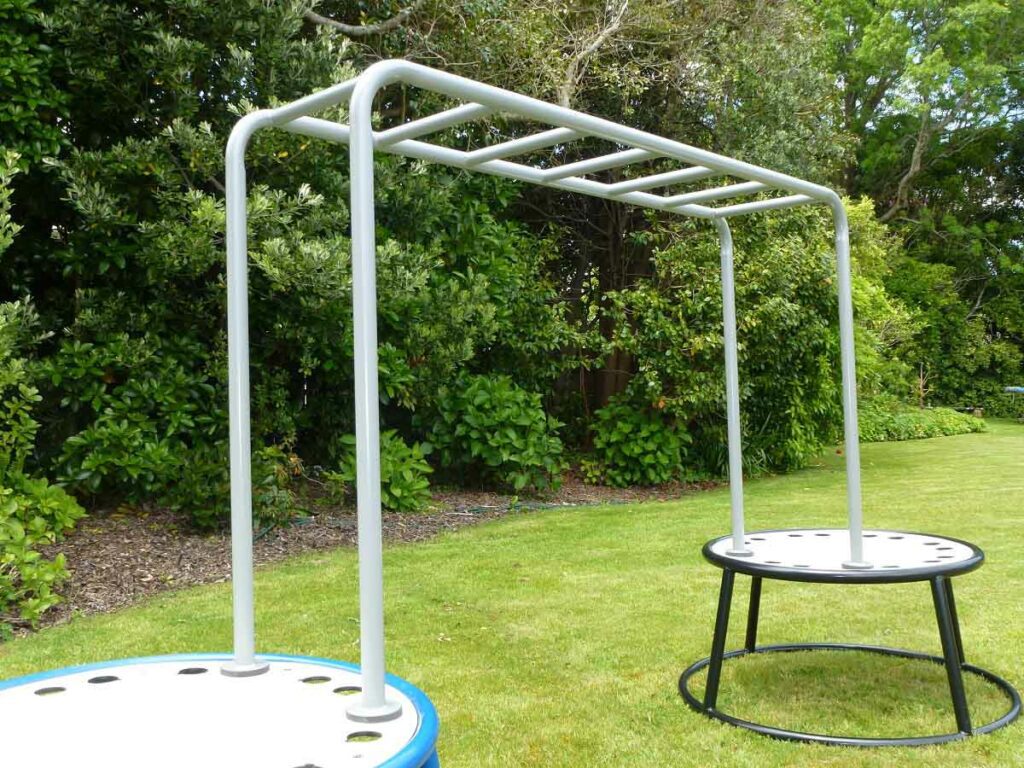 Bambino-Overhead-Ladder