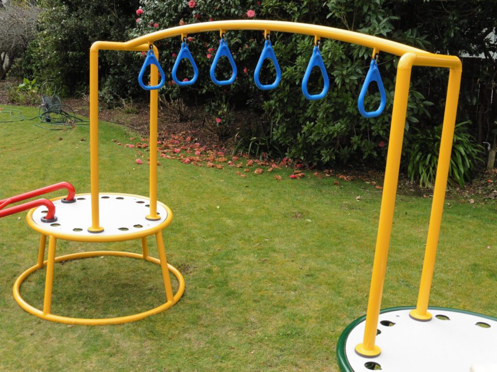 Bambino-Trapeze-Rings1