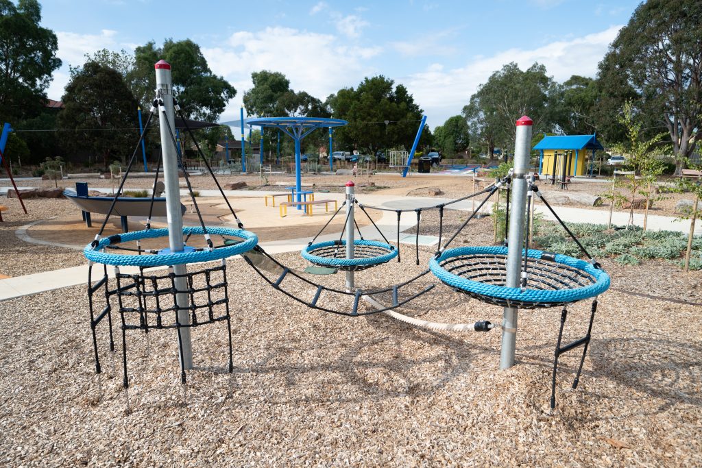 2m high Fortuna Play Course 3-part 4591-Ray Bastin Reserve