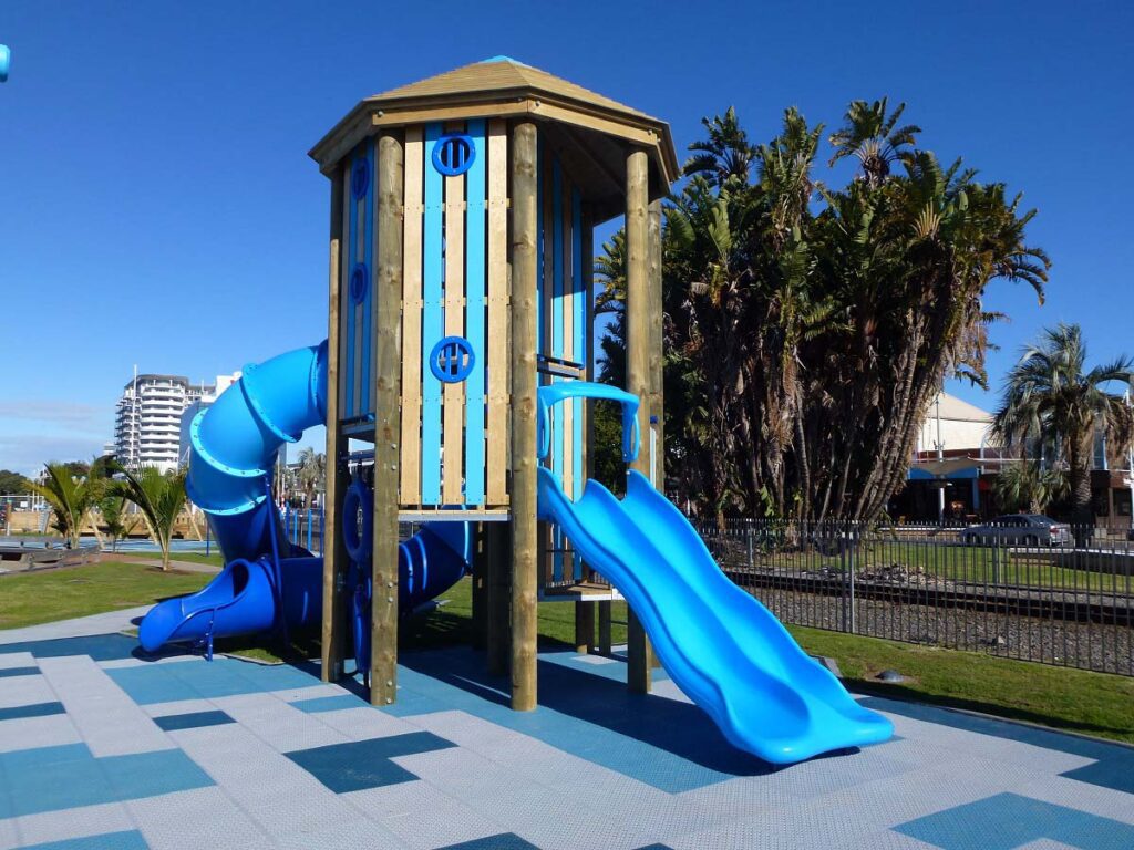 Lighthouse-Tower-Tauranga-Waterfront-1
