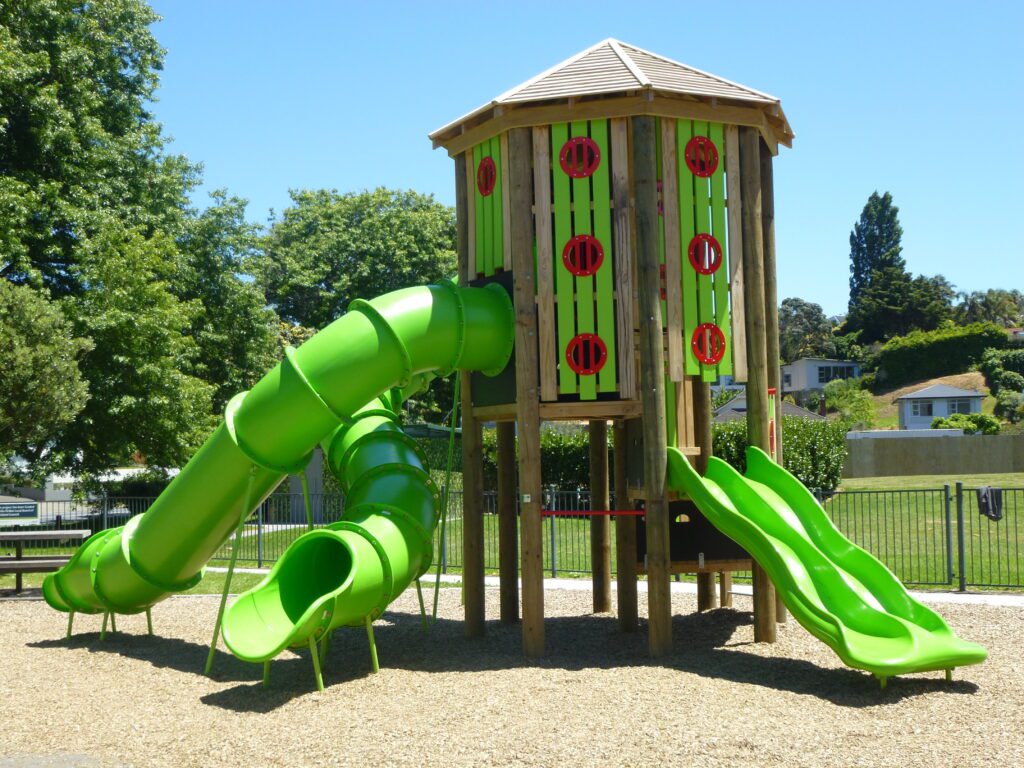 Madills-Farm-Reserve_Octagonal-Tower-8301_Playground-Centre