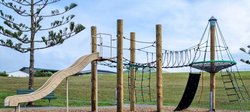 Everard-Reserve-3.95M-Little-Eagles-Nest-Prairie-web-2