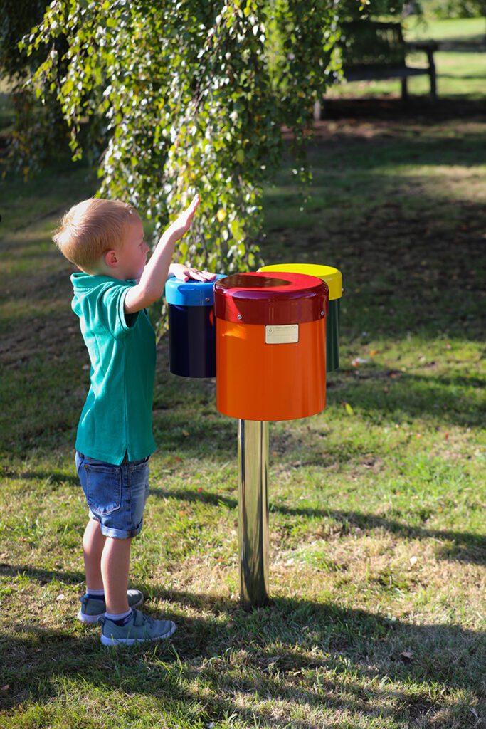 760x1140-Rainbow-Trio-Drums-2-Ground