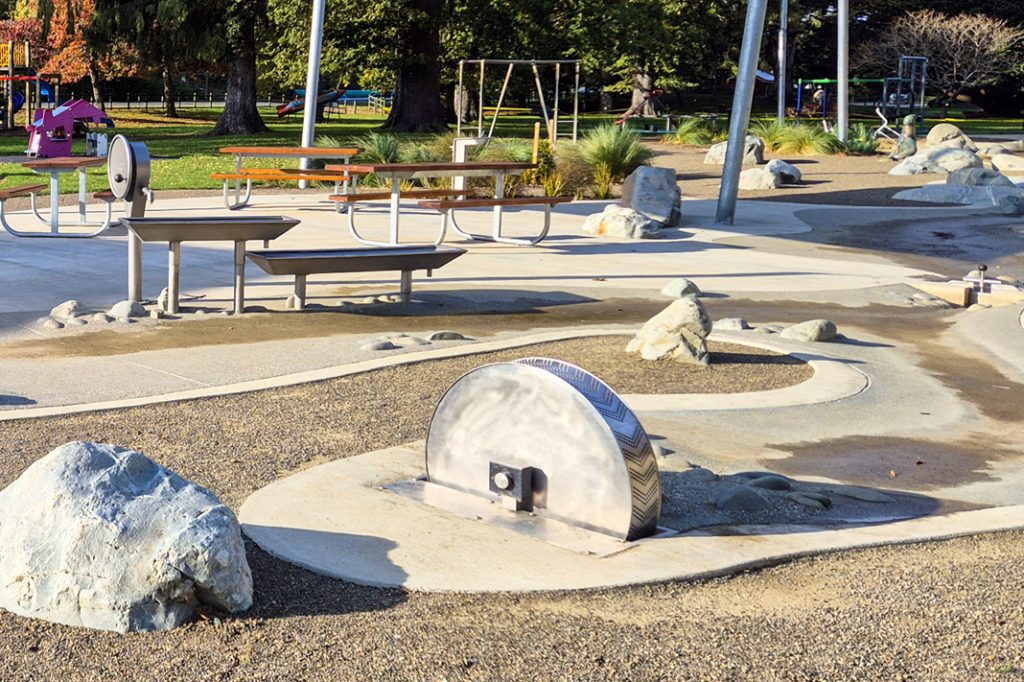 Interactive Water Dispenser_Oamaru Public Gardens