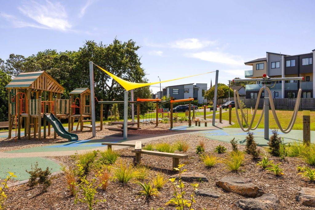 Koroī / Clayburn Reserve Playground