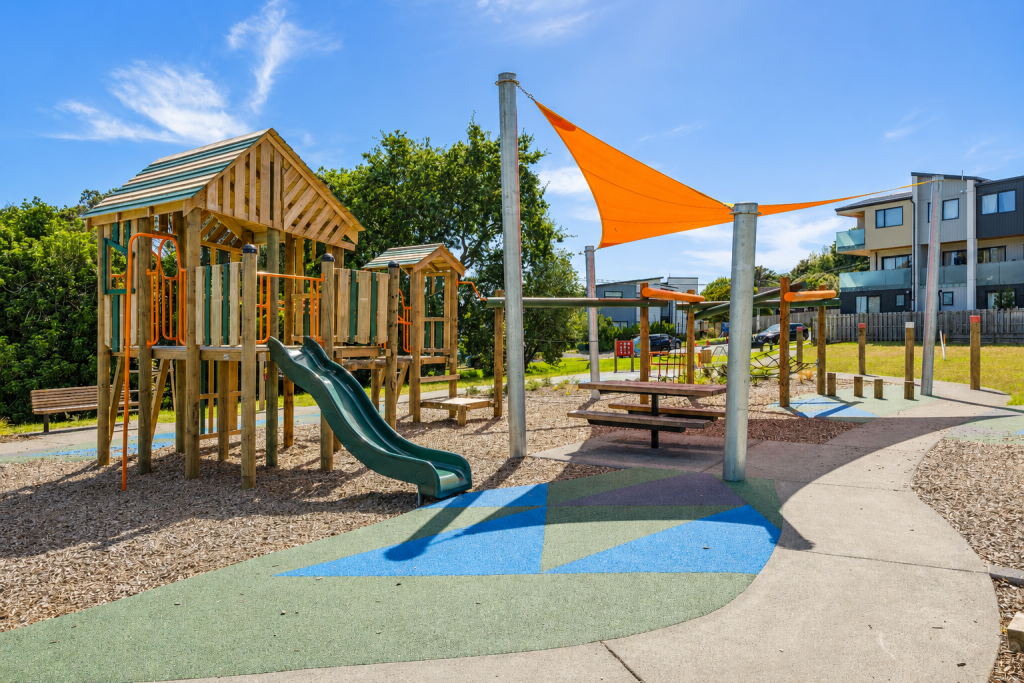 Koroī / Clayburn Reserve Playground